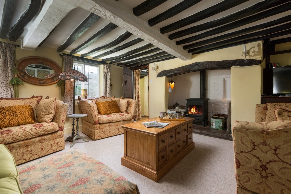 Forest Drove - gorgeous lounge with original beams and inglenook fireplace